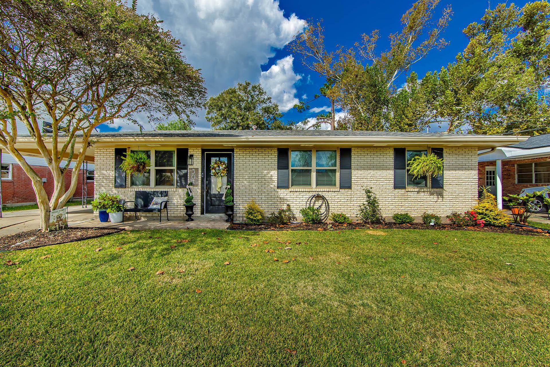 307 Harding Dr
