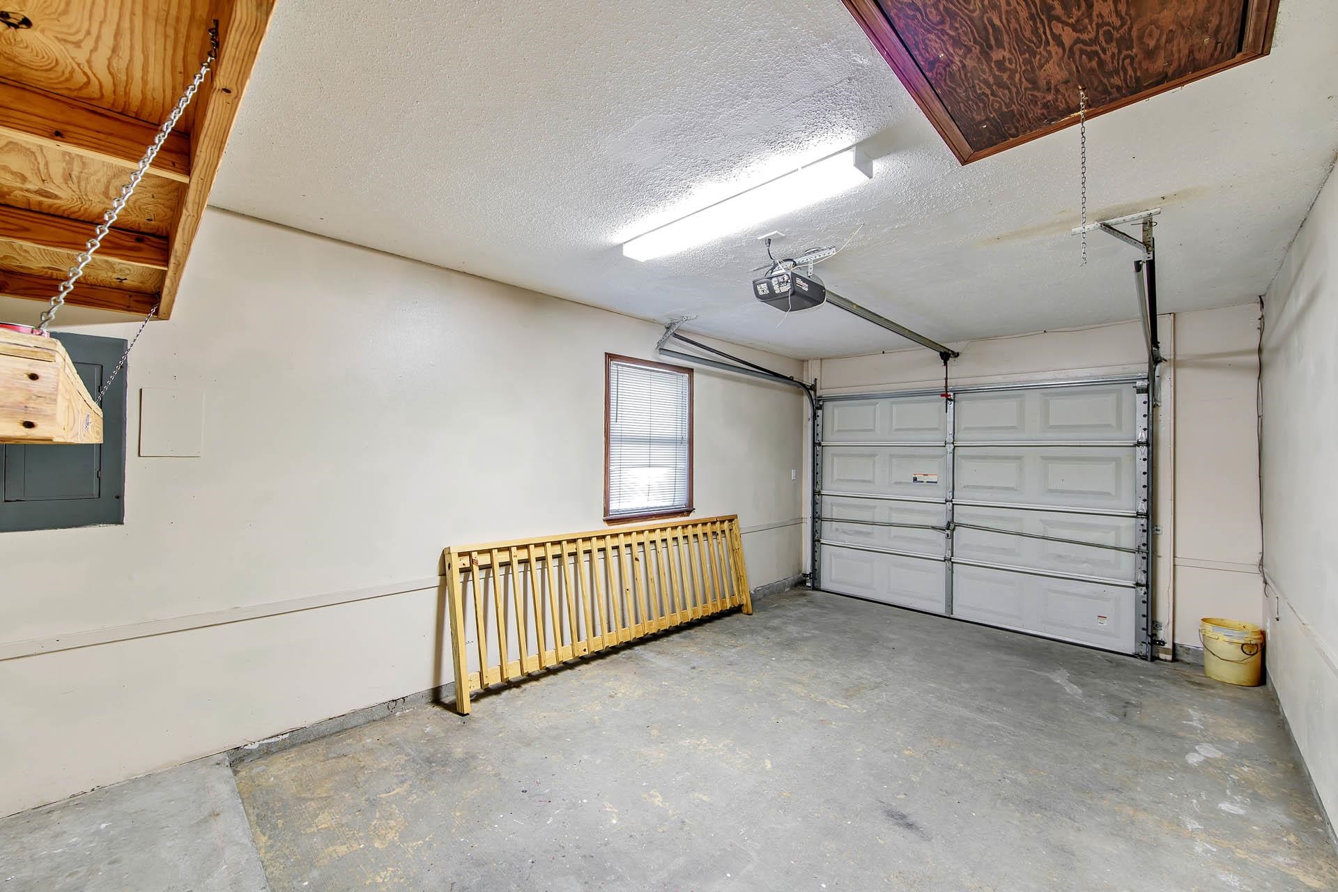 605 Westview Drive