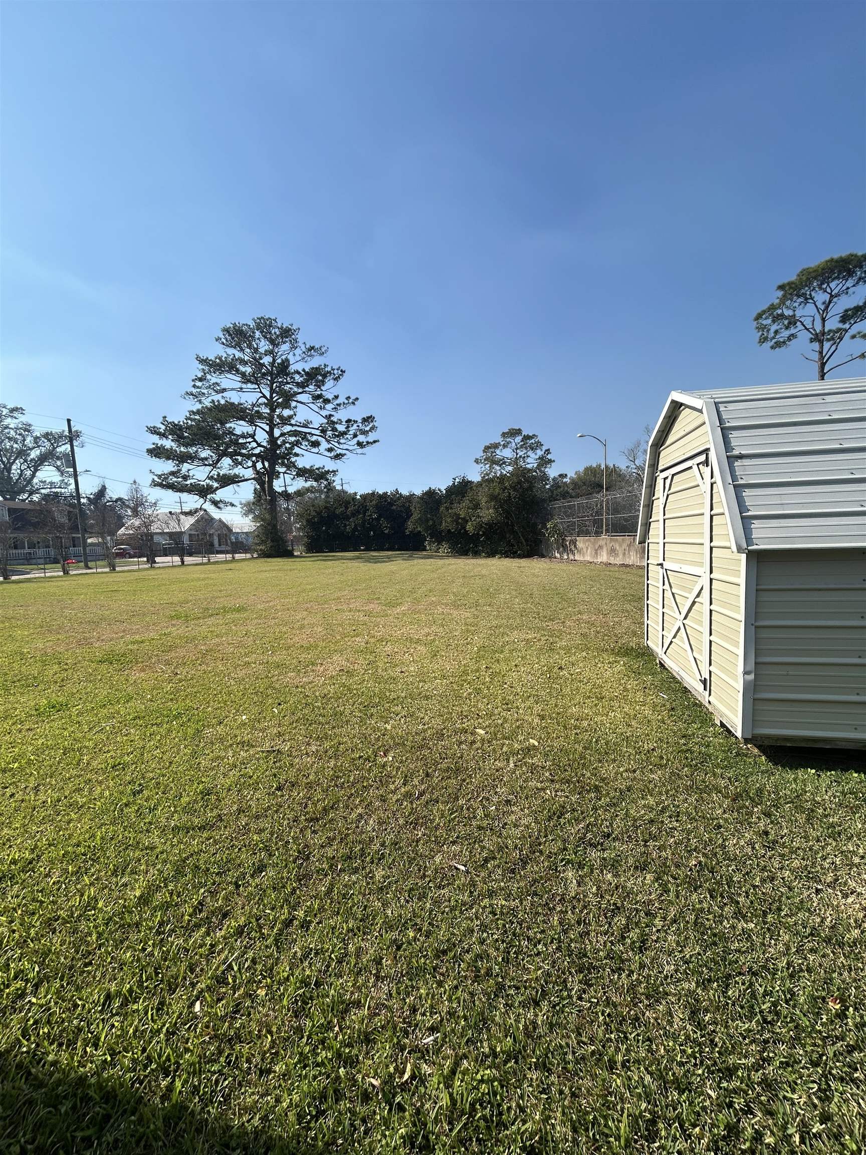 1221 Honduras Street