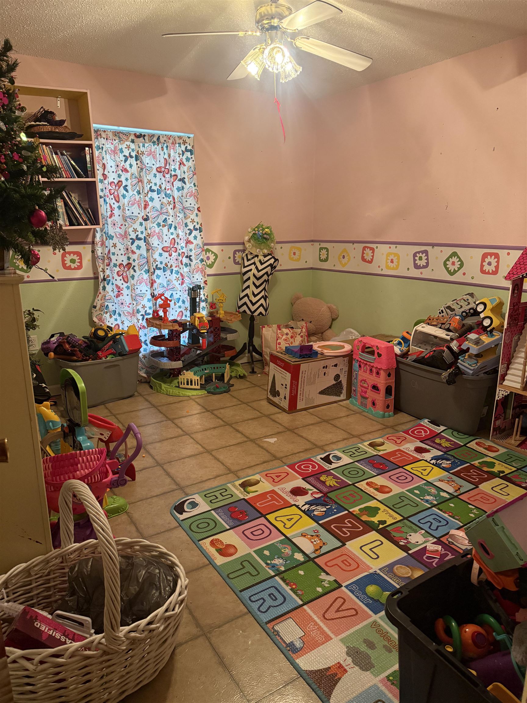 302 North Moss Drive