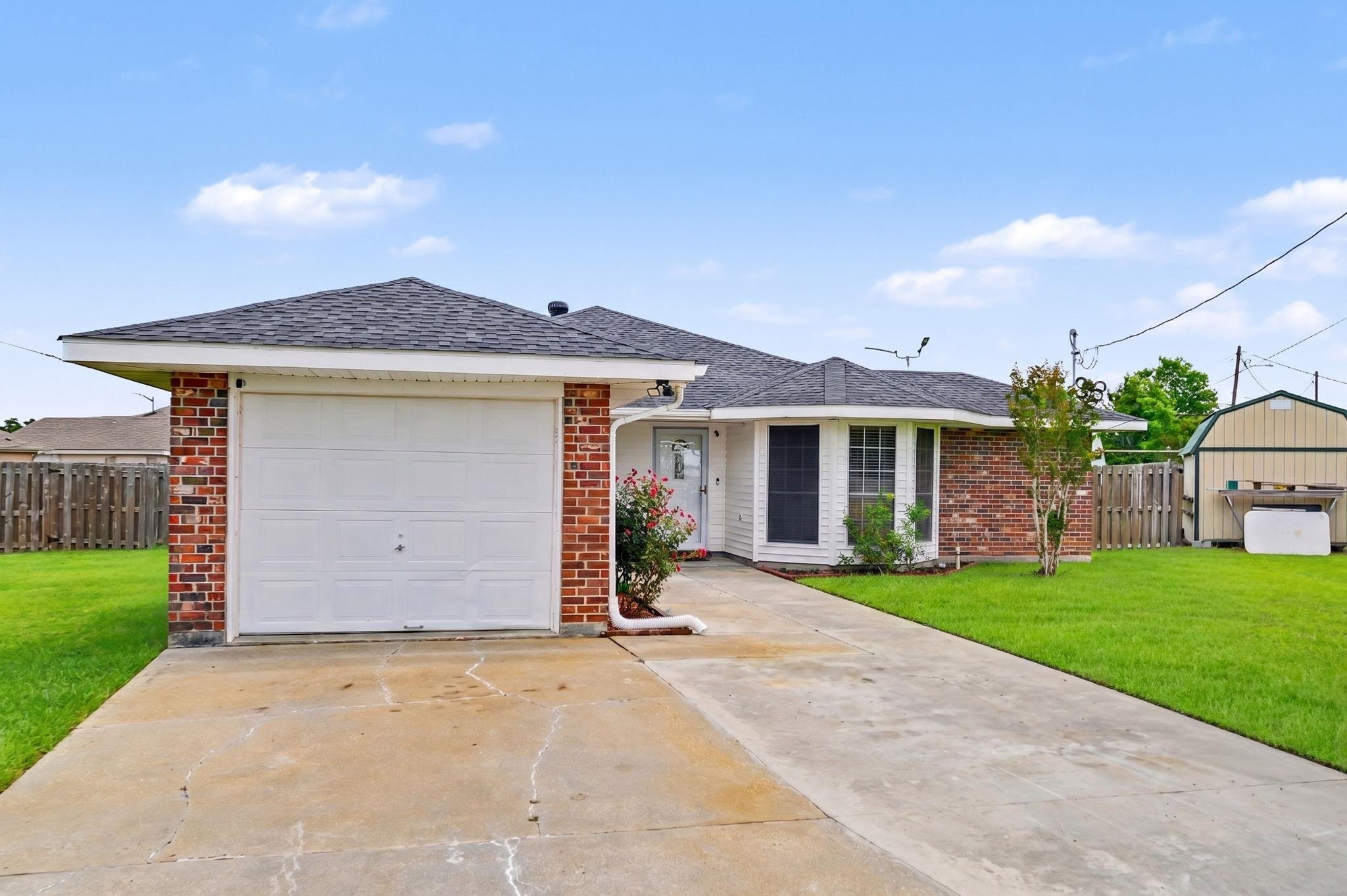 3010 Elmwood Circle