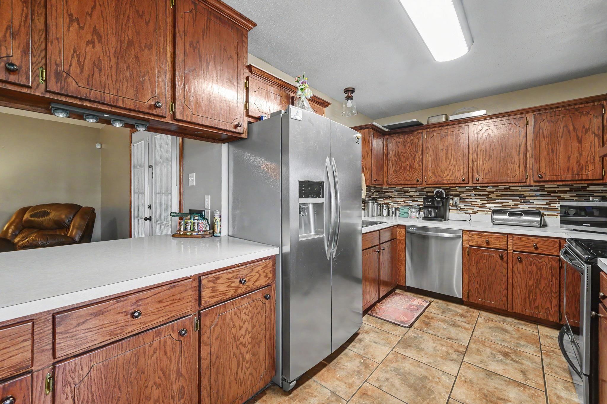 3010 Elmwood Circle