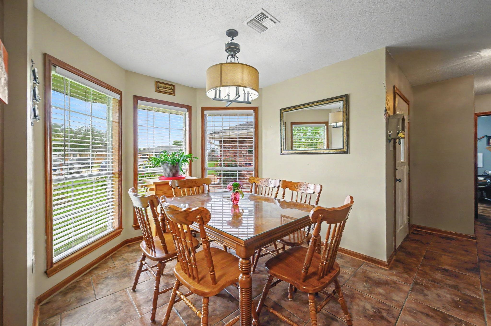 3010 Elmwood Circle