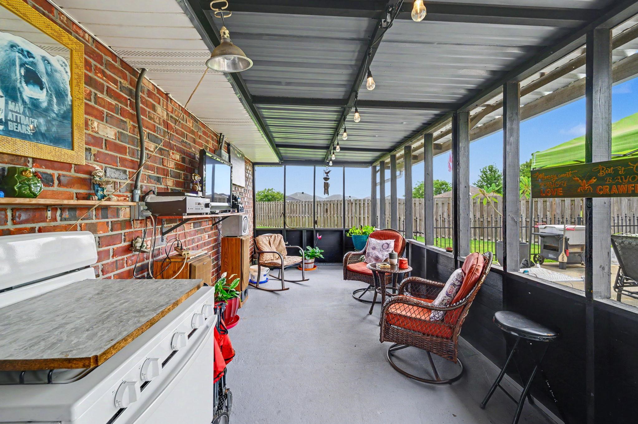 3010 Elmwood Circle