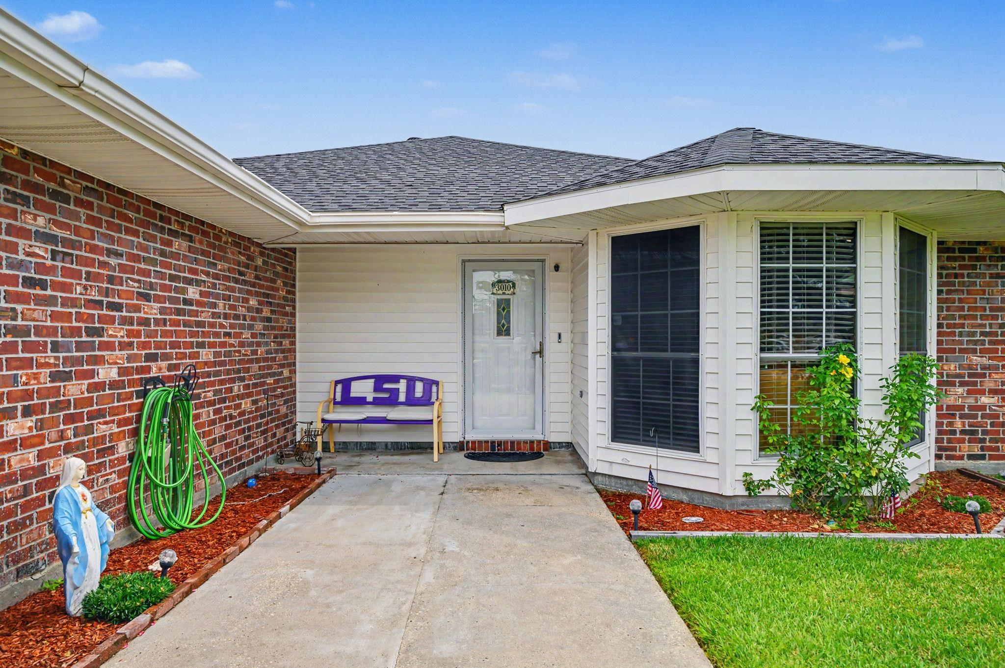 3010 Elmwood Circle