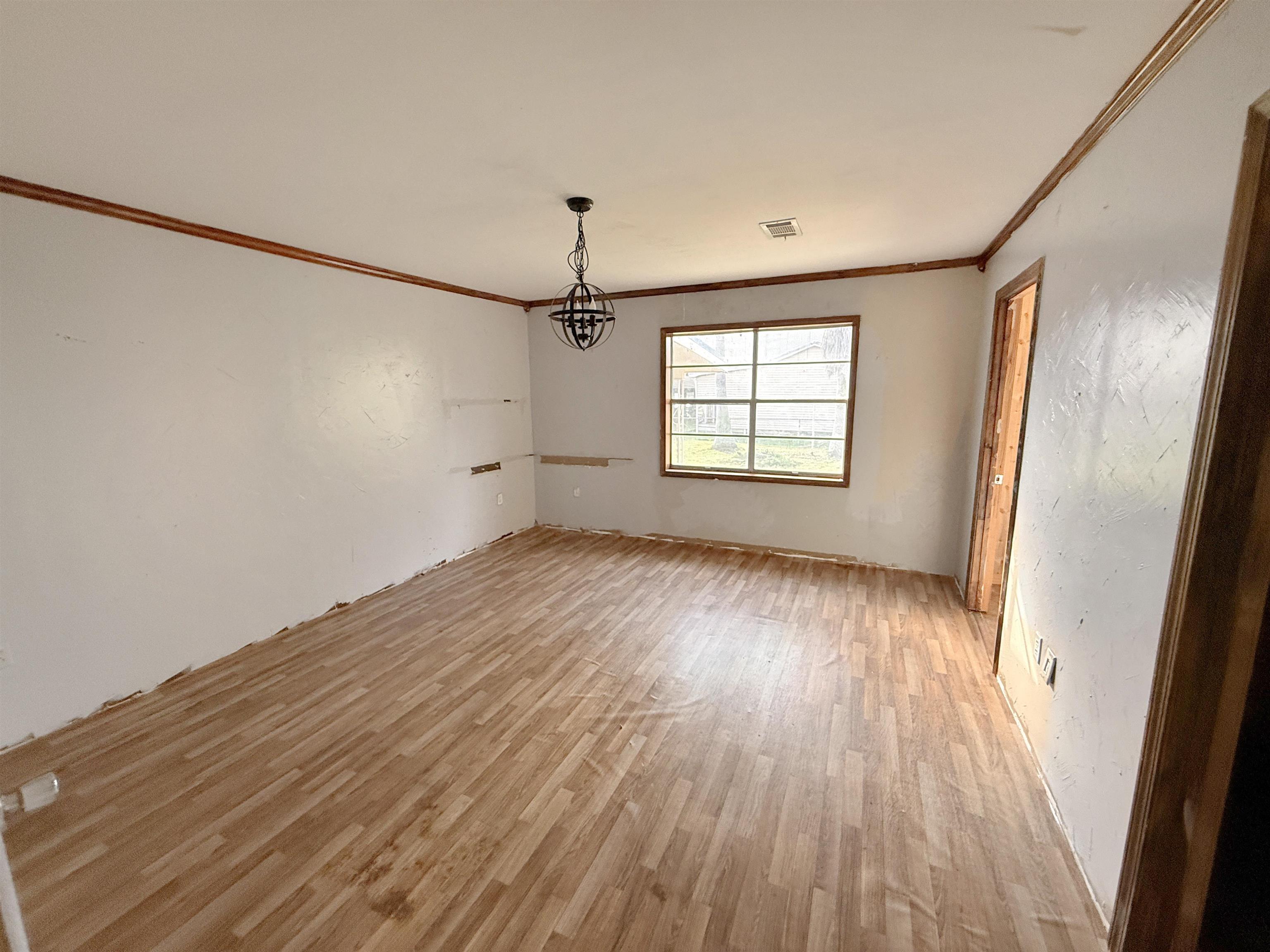 403 Fanguy St