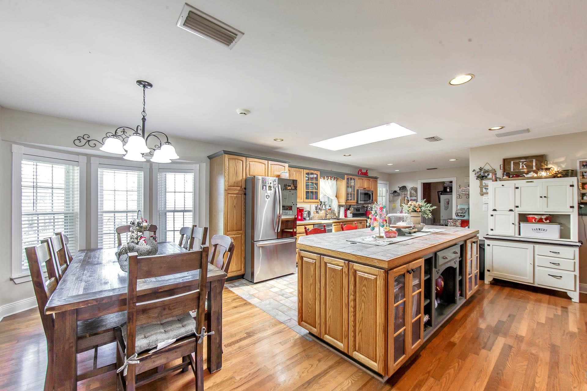 101 Bayou Bend Dr