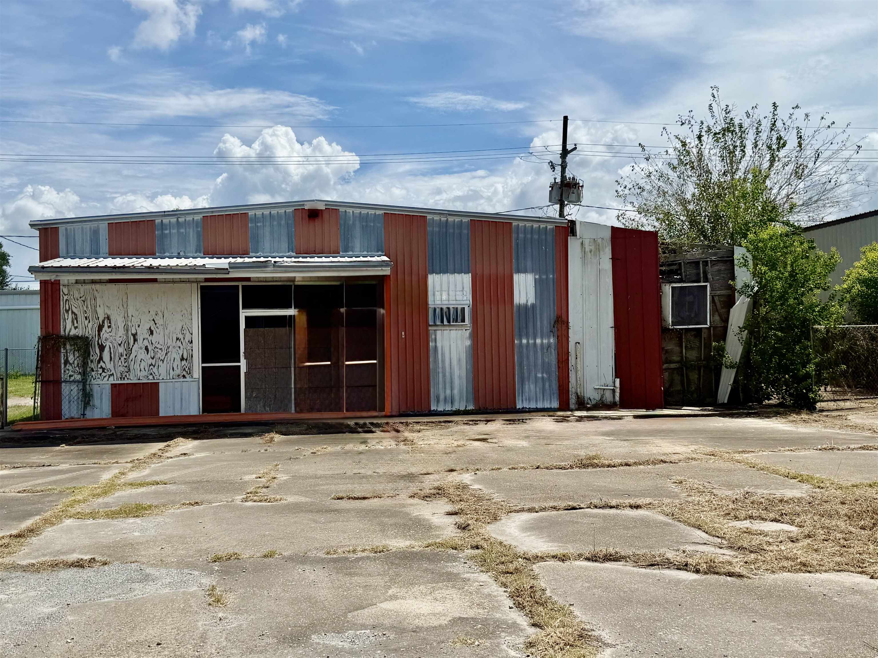 116 North Hollywood Road