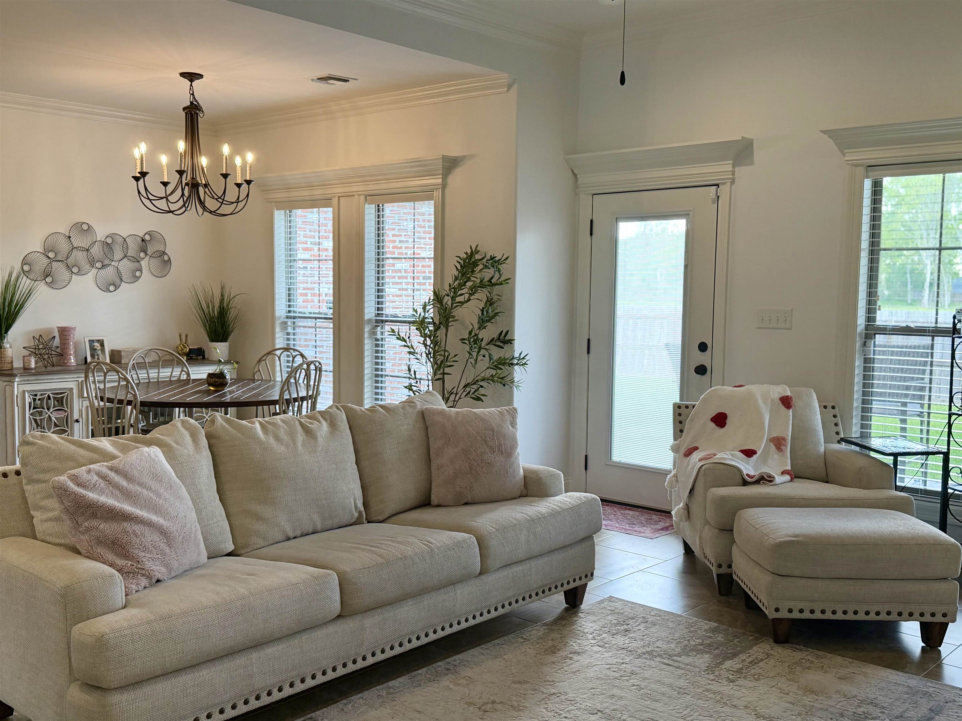 273 Rue Reece