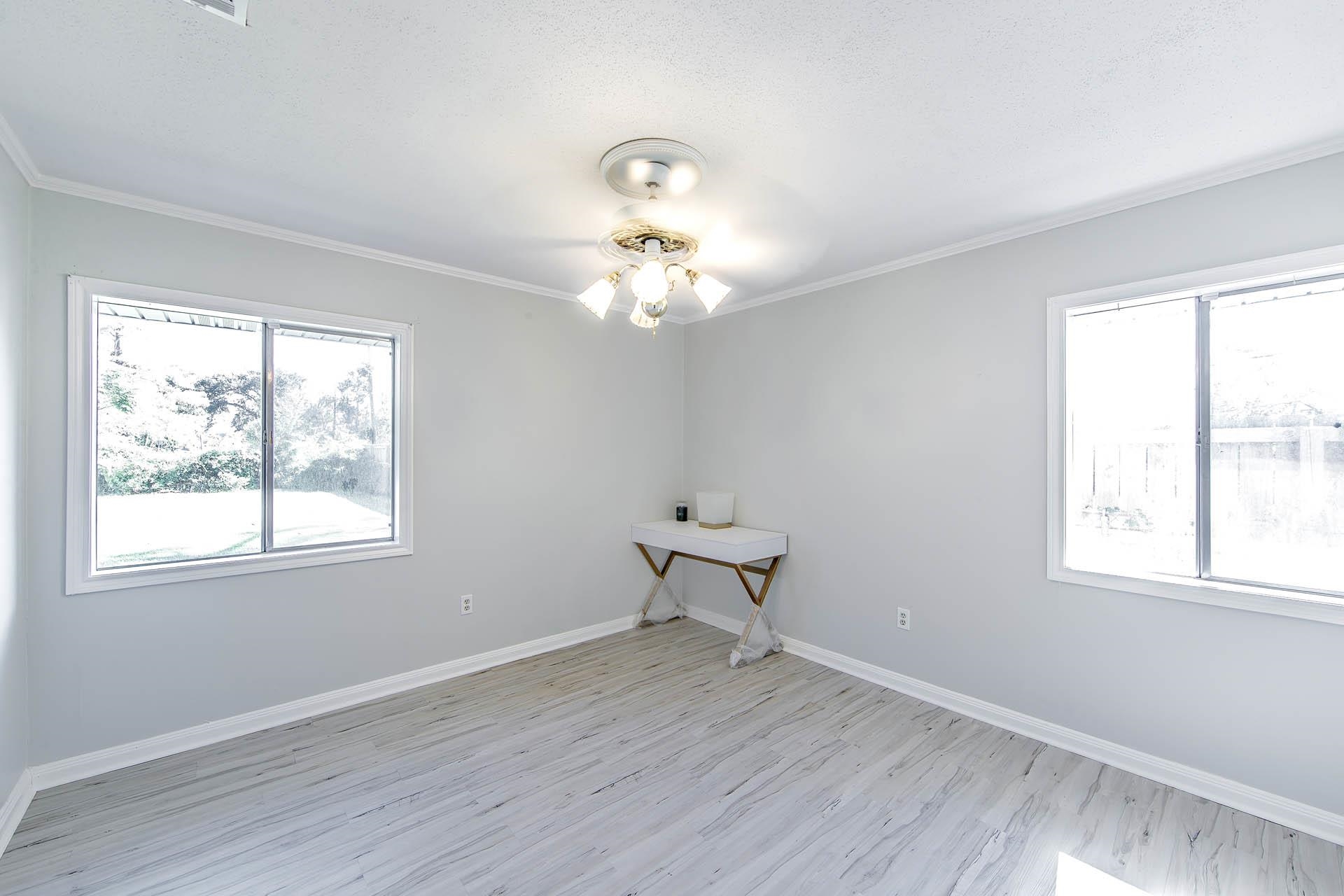 105 El Paso Boulevard