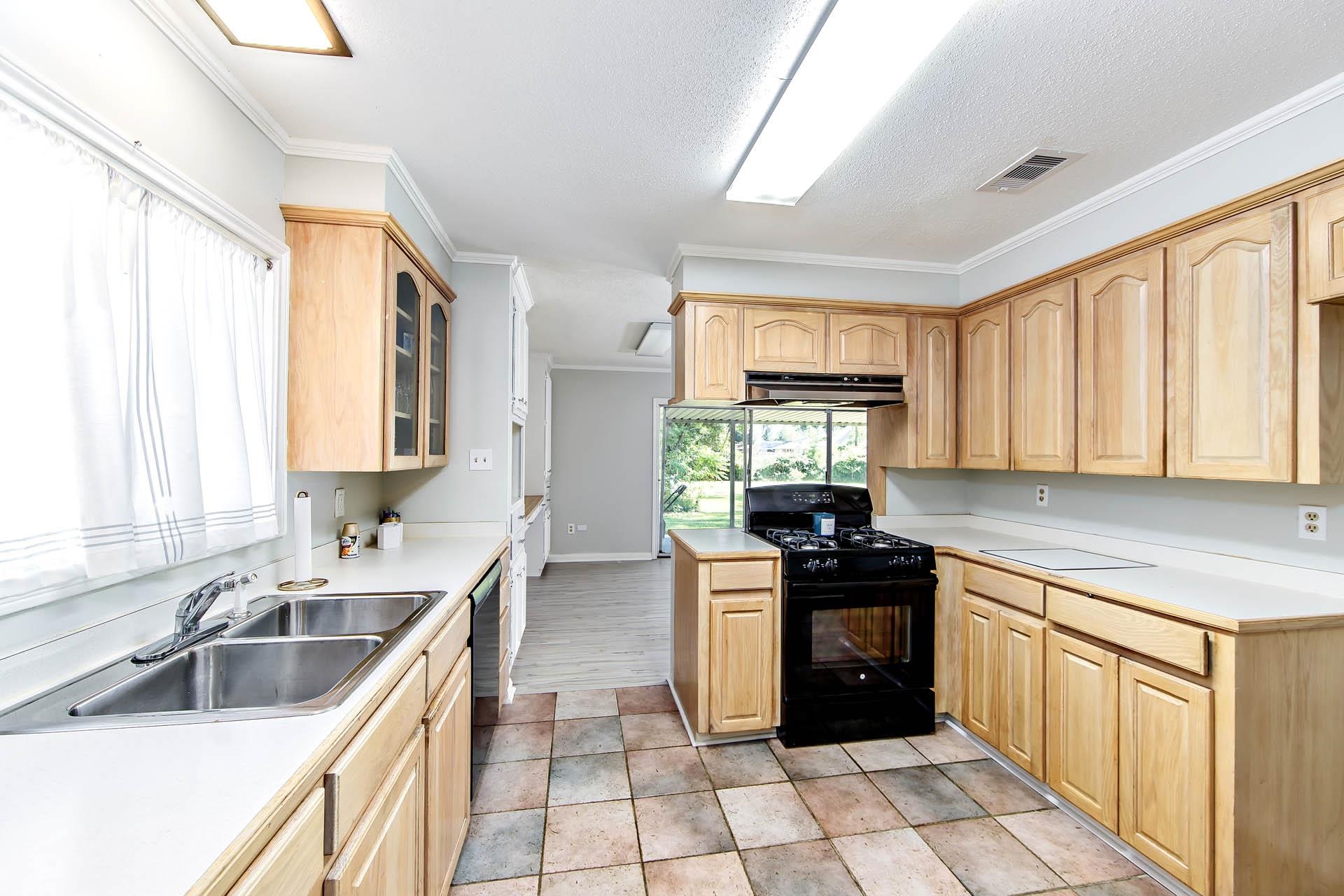 105 El Paso Boulevard