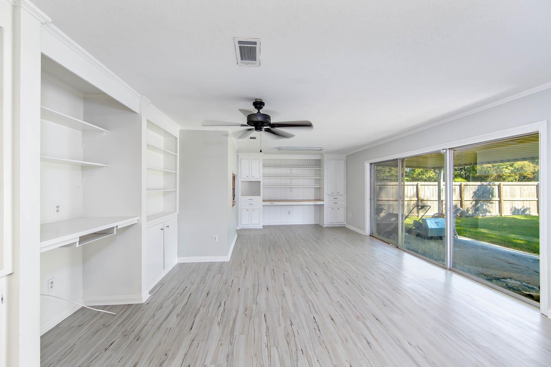 105 El Paso Boulevard