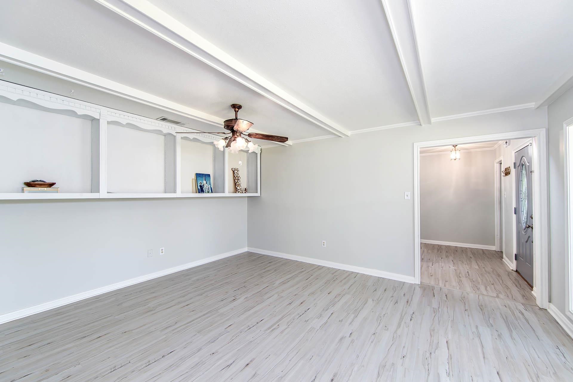 105 El Paso Boulevard