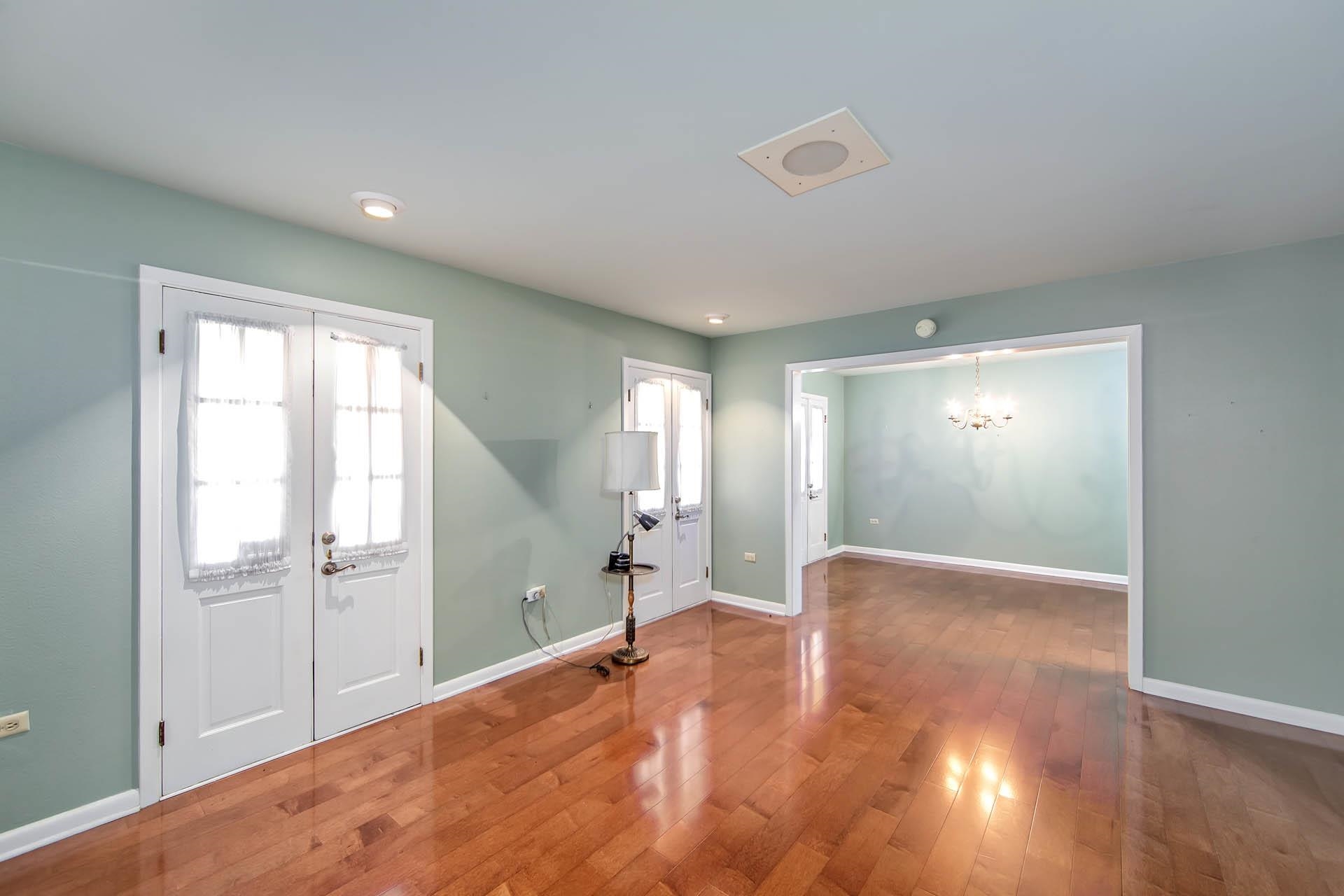 504 Winfield Boulevard