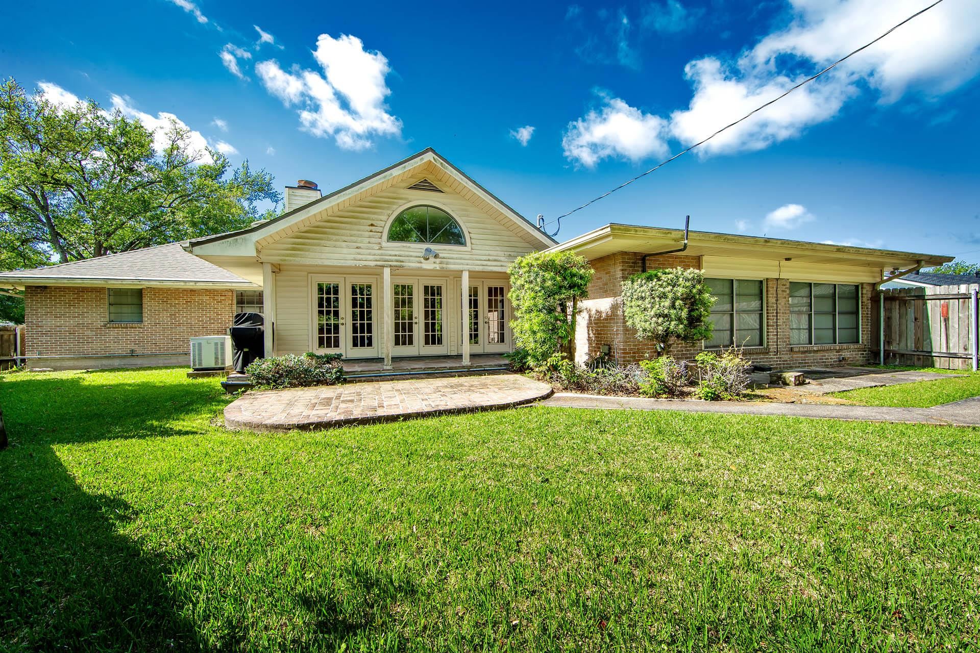 504 Winfield Boulevard