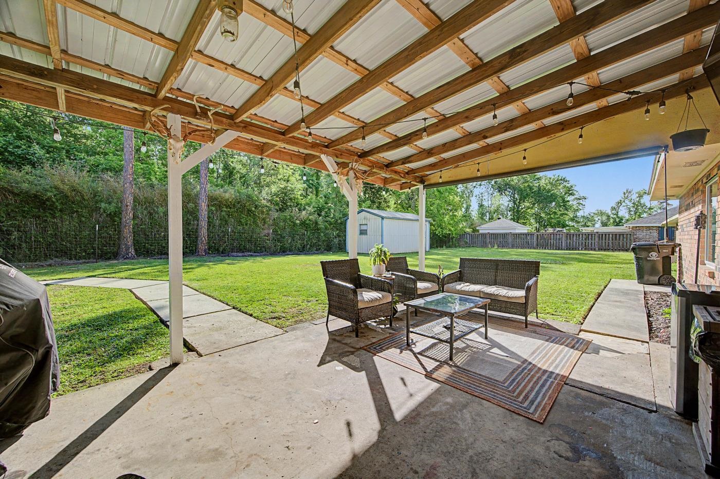 605 Alex St