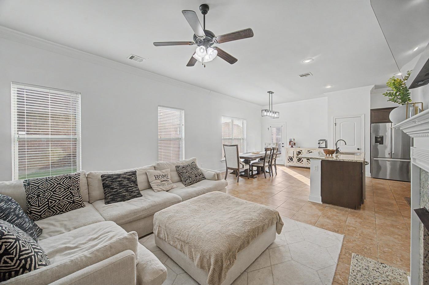 110 Hickory Knoll Ave