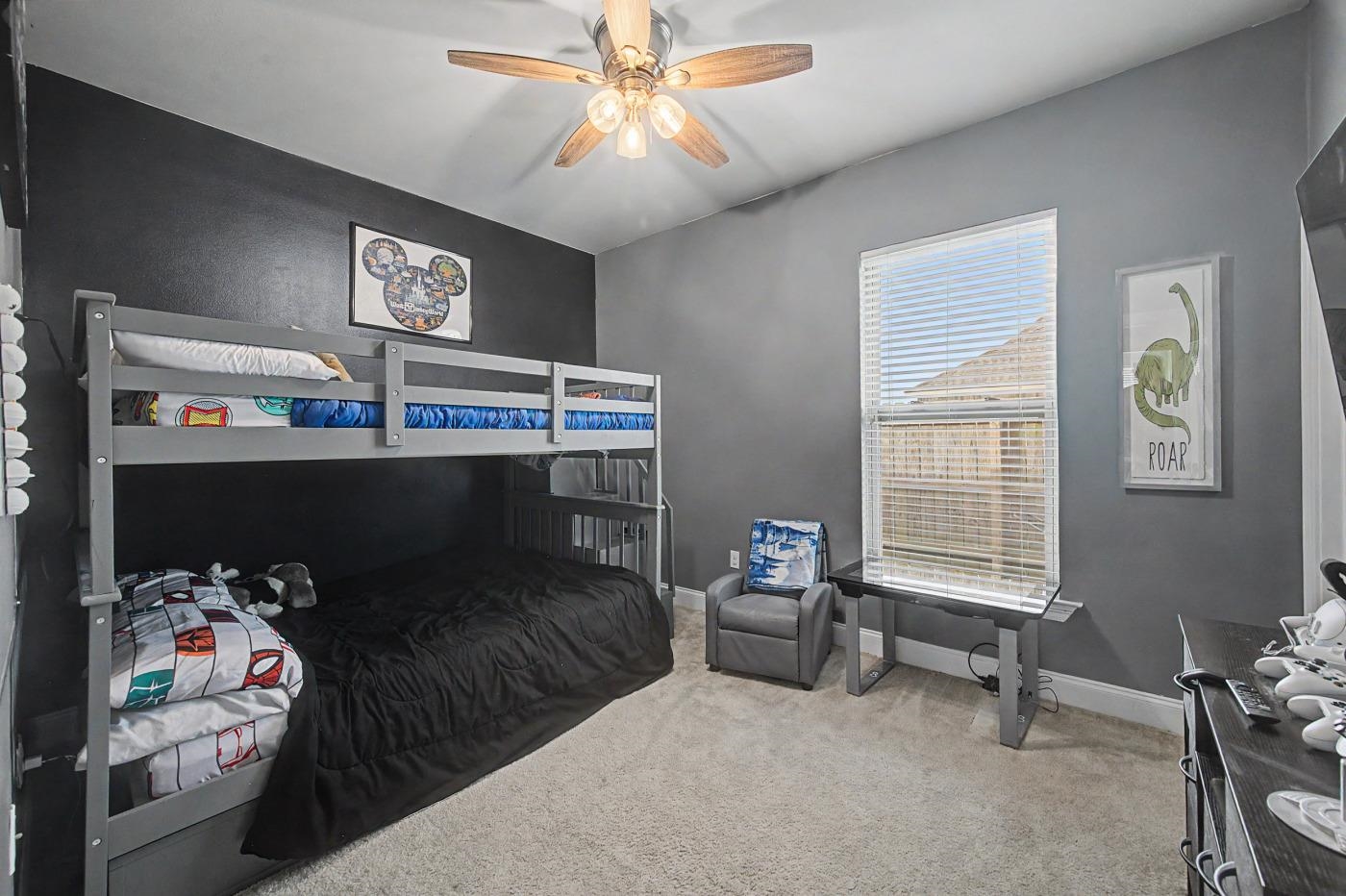 110 Hickory Knoll Ave