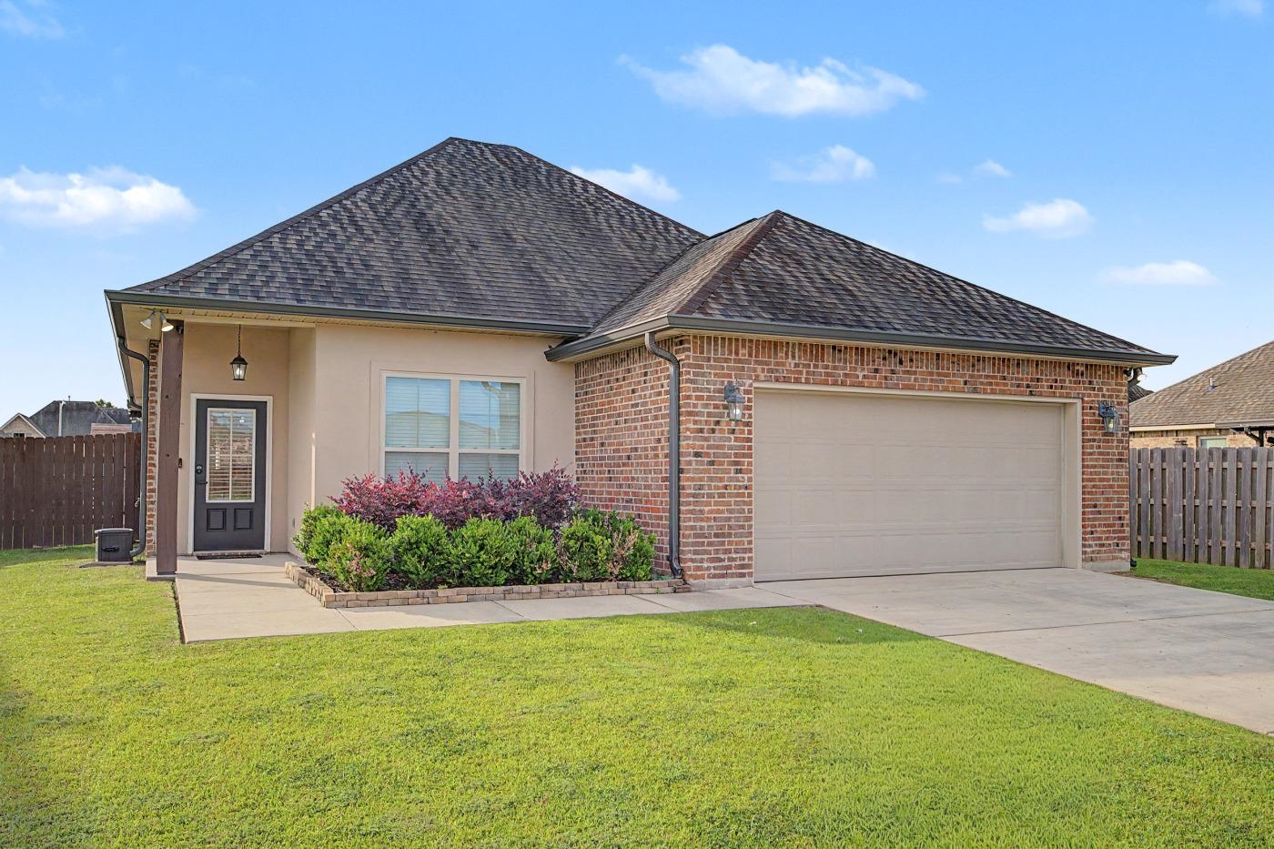 110 Hickory Knoll Ave