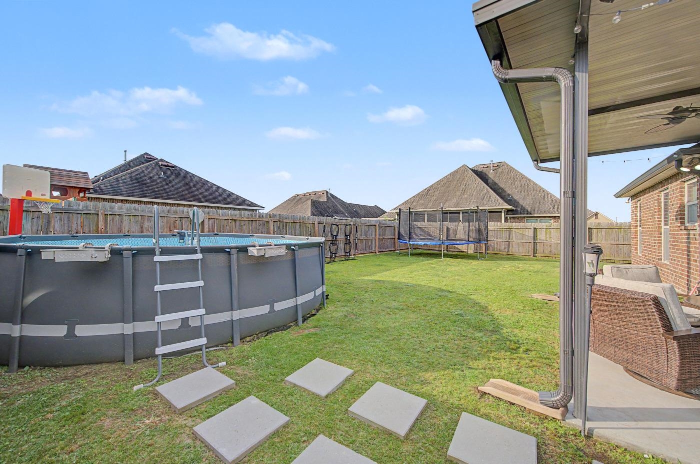 110 Hickory Knoll Ave