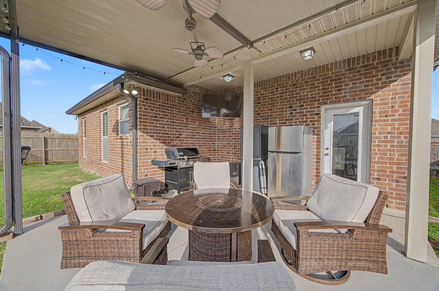 110 Hickory Knoll Ave