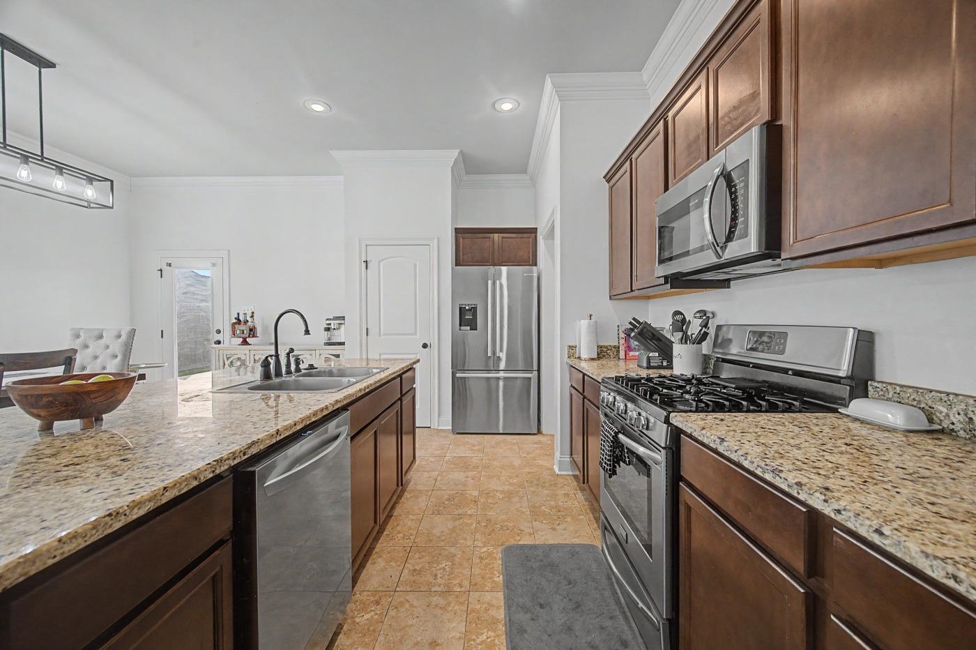 110 Hickory Knoll Ave