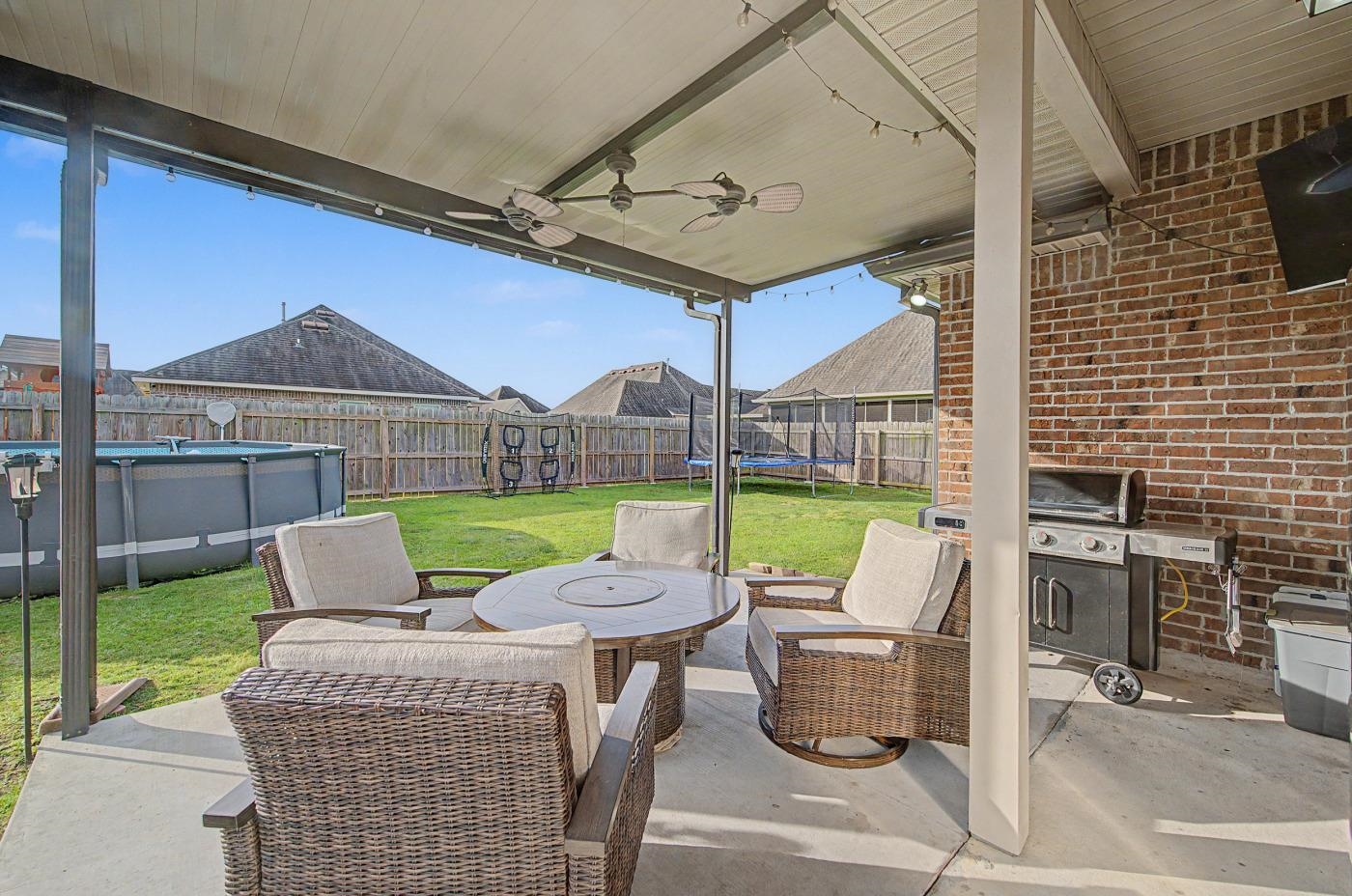 110 Hickory Knoll Ave