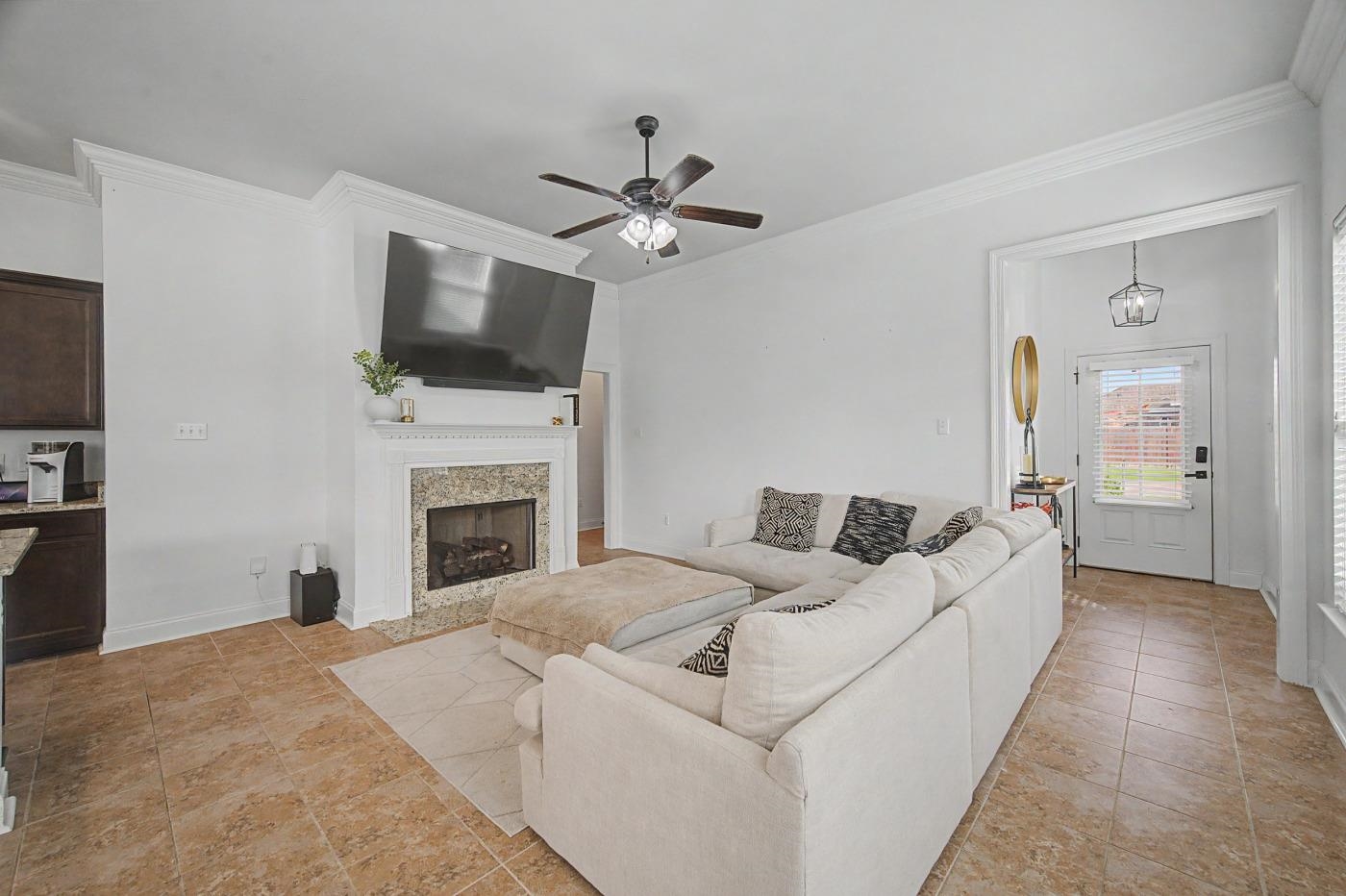 110 Hickory Knoll Ave