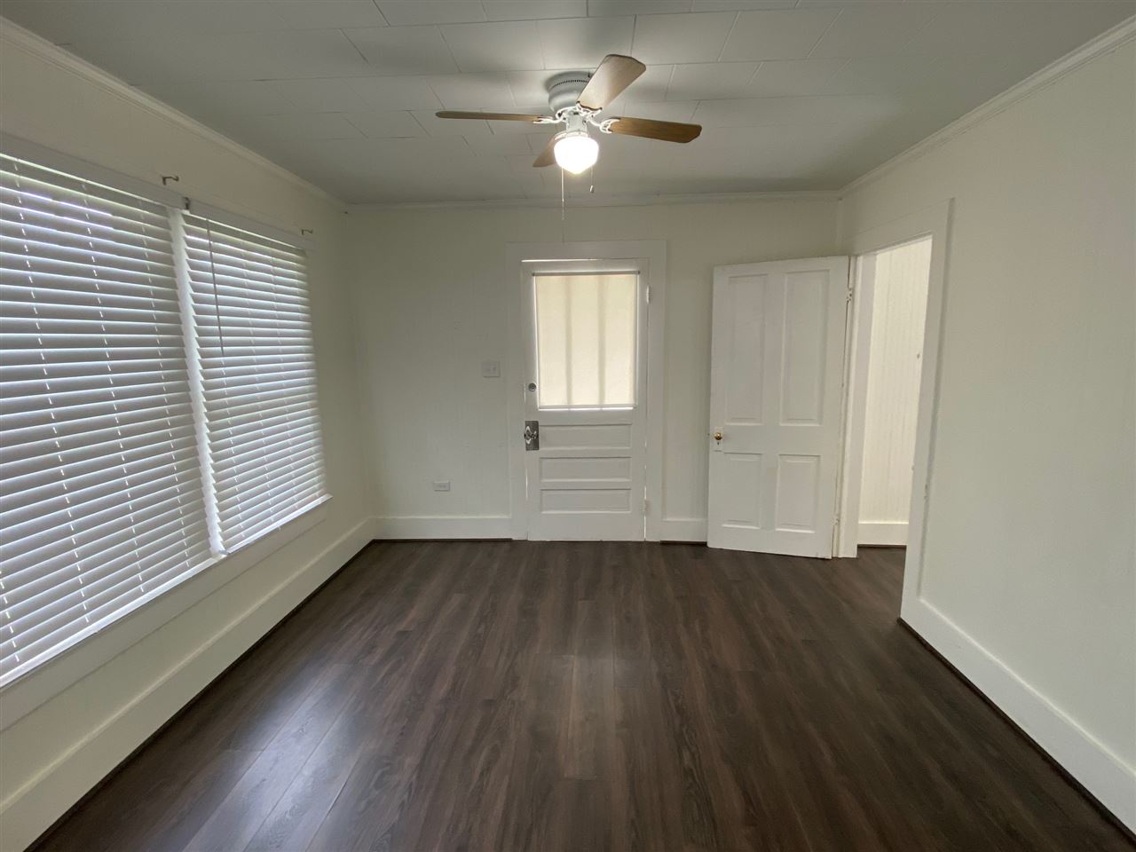 885 High St