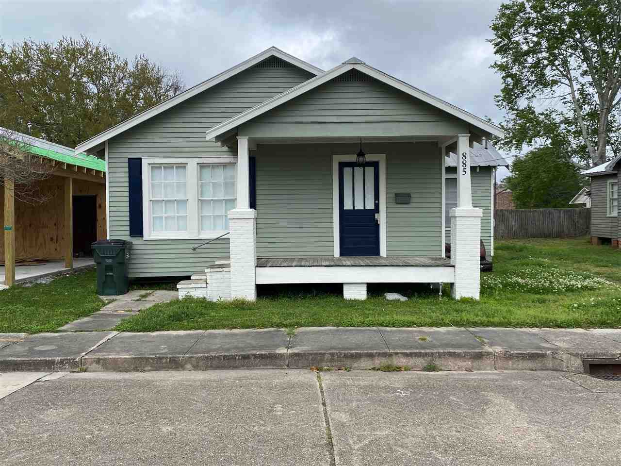 885 High St