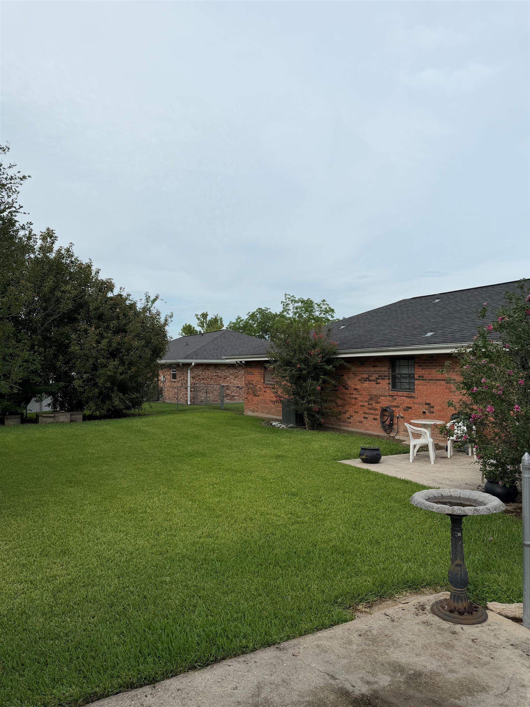 125 Oakview Dr