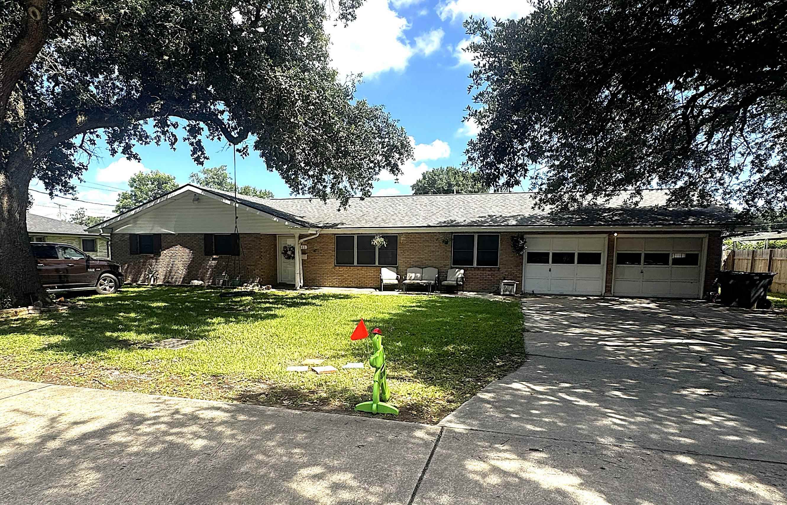 511 Broadmoor Ave