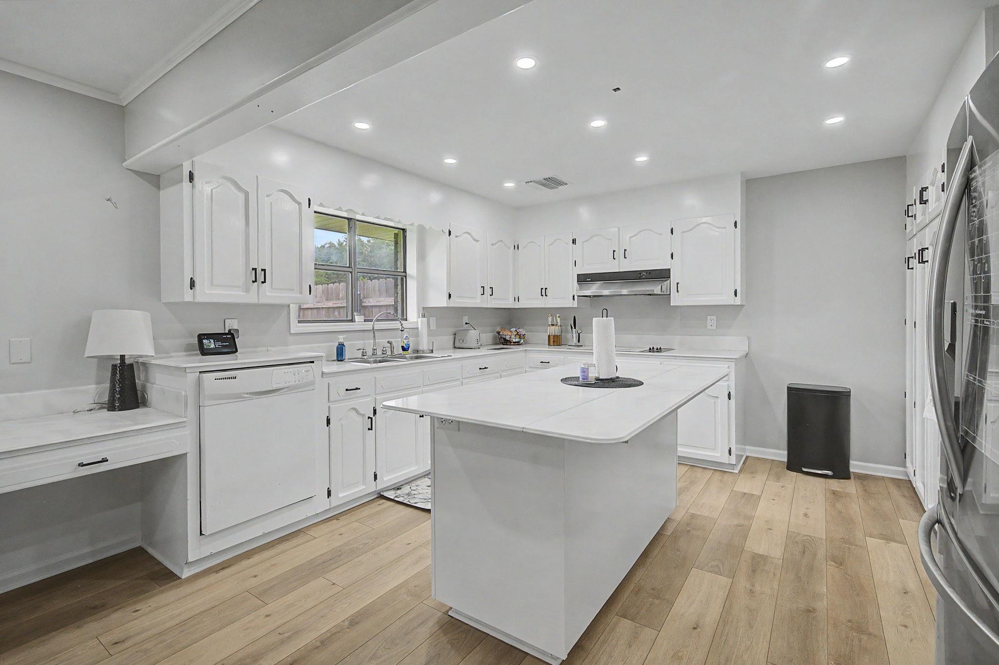 105 Cottonwood Dr