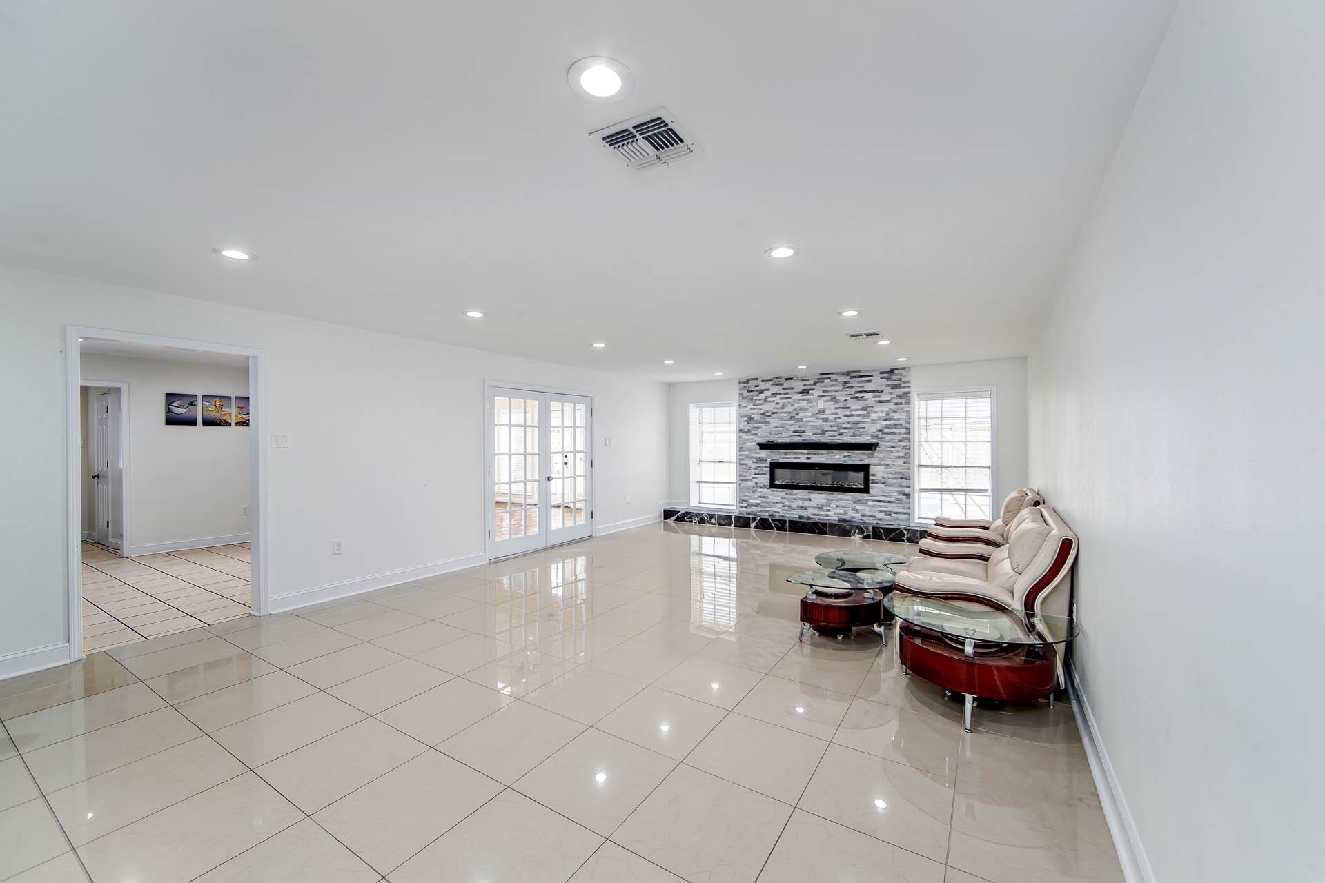 507 Summerfield Dr