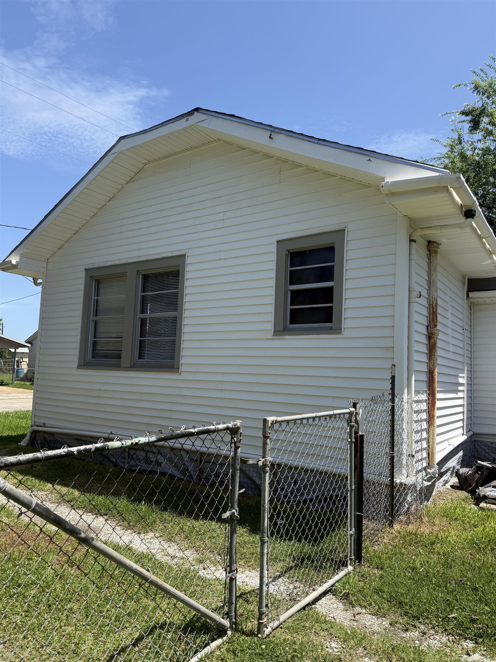 309 Garnet Street
