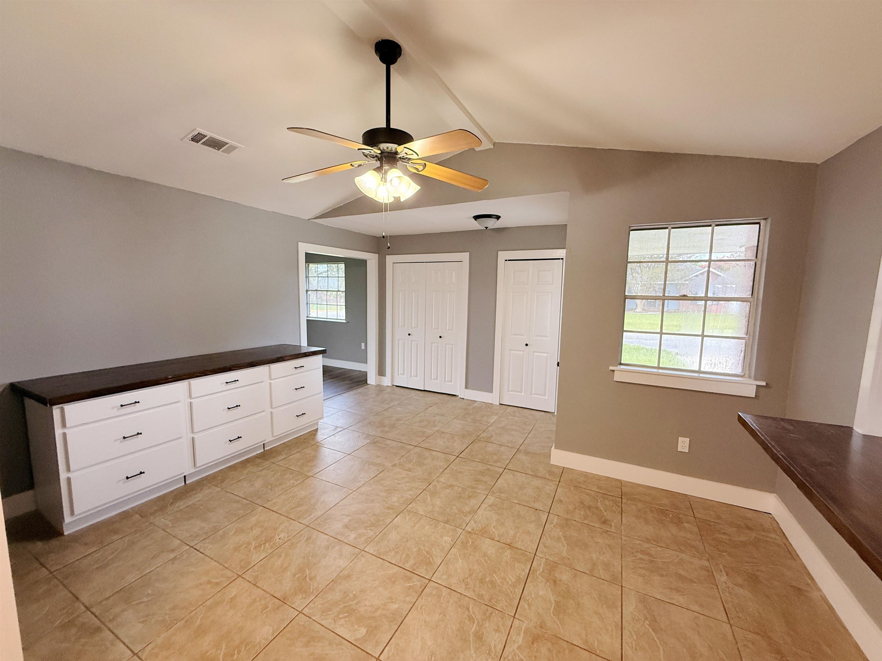 314 Lark Dr