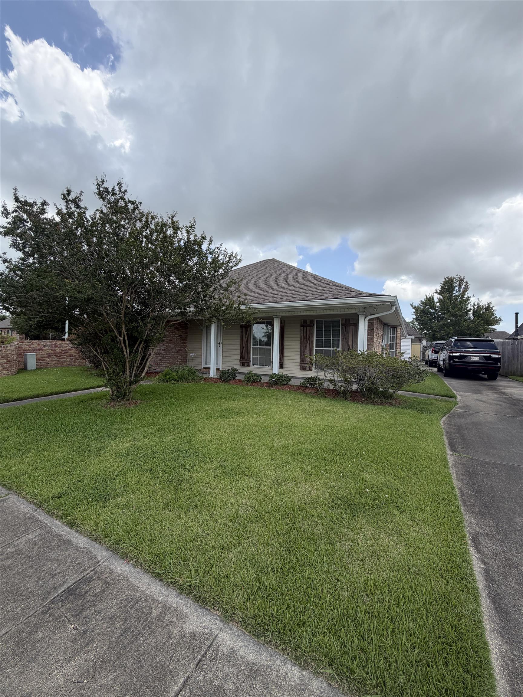 54 Cobblestone East