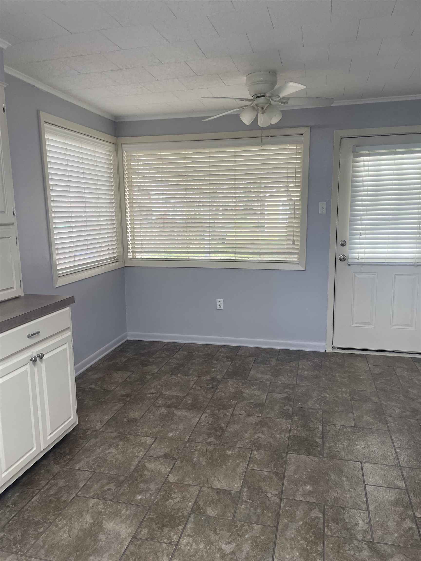 327 Morningside Dr
