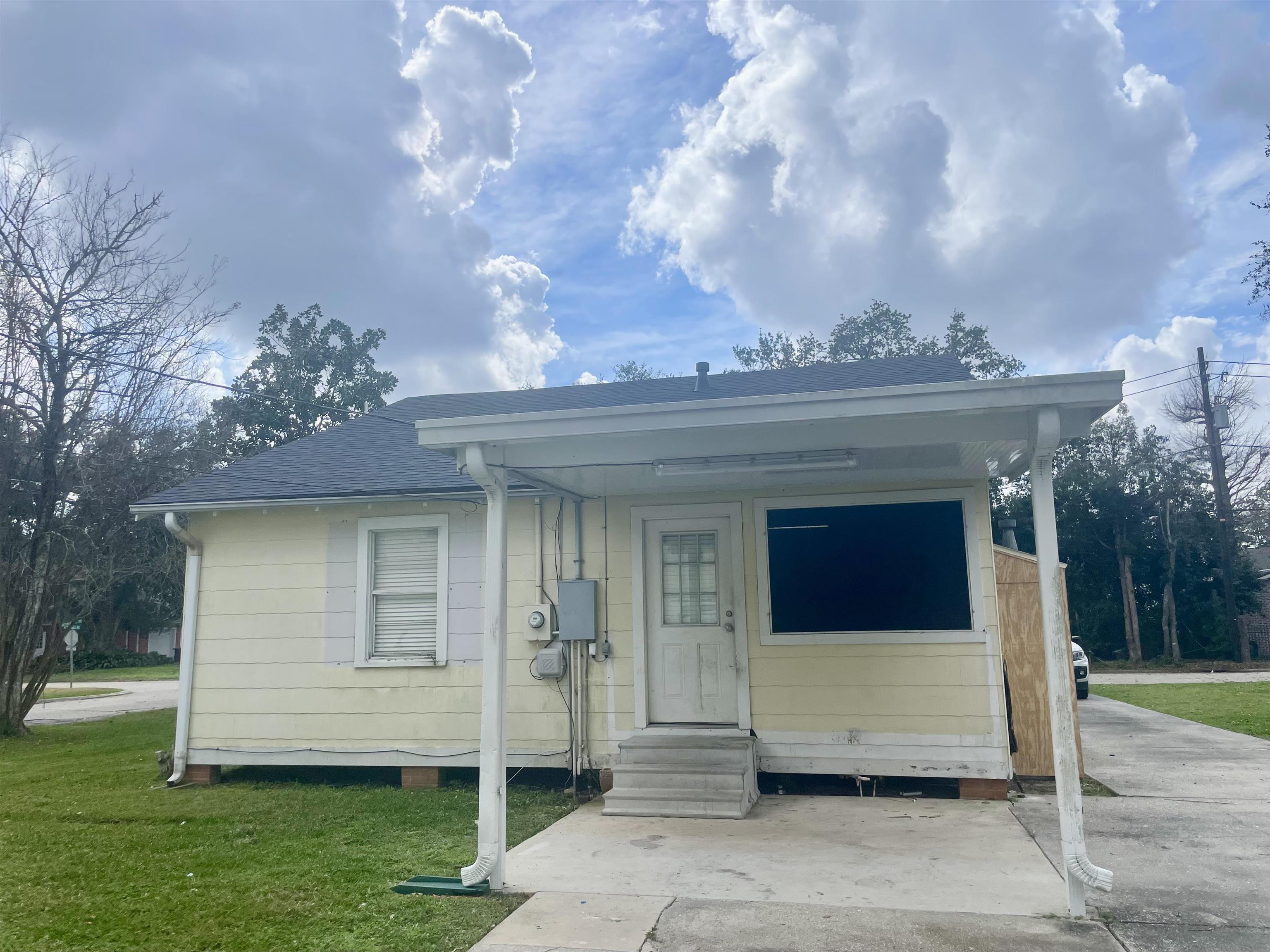 327 Morningside Dr