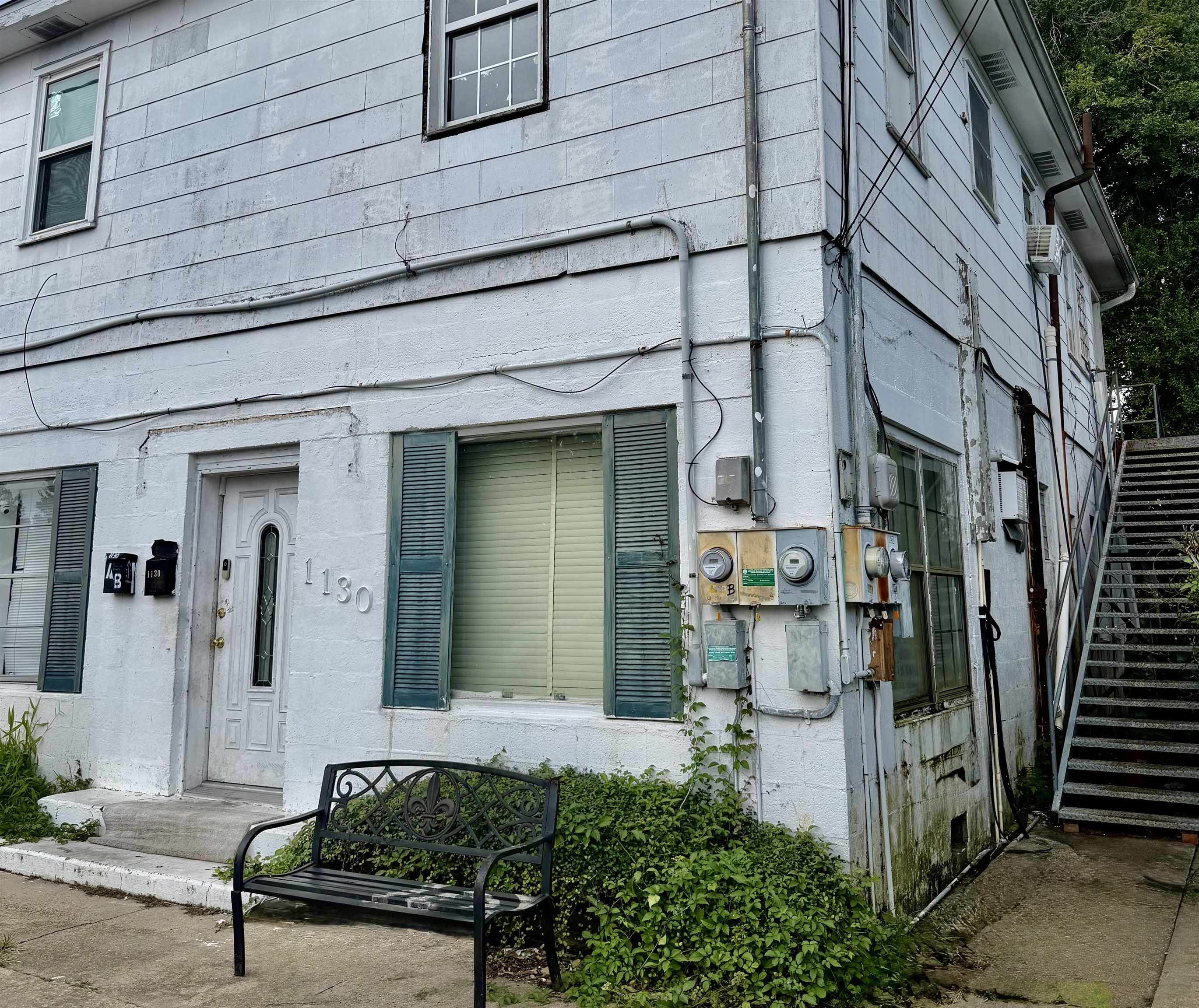 1130 Lafayette St