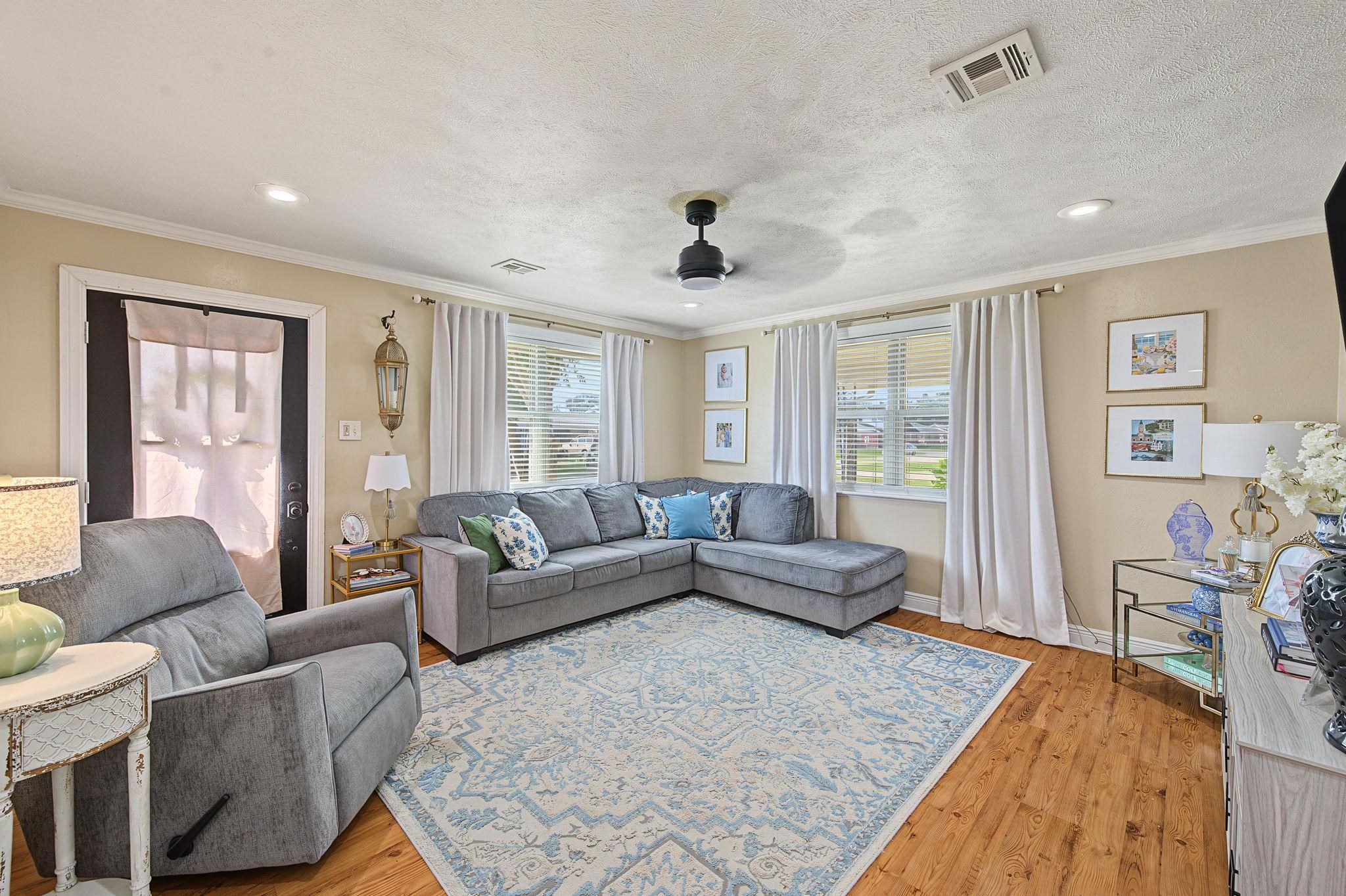 307 Harding Dr