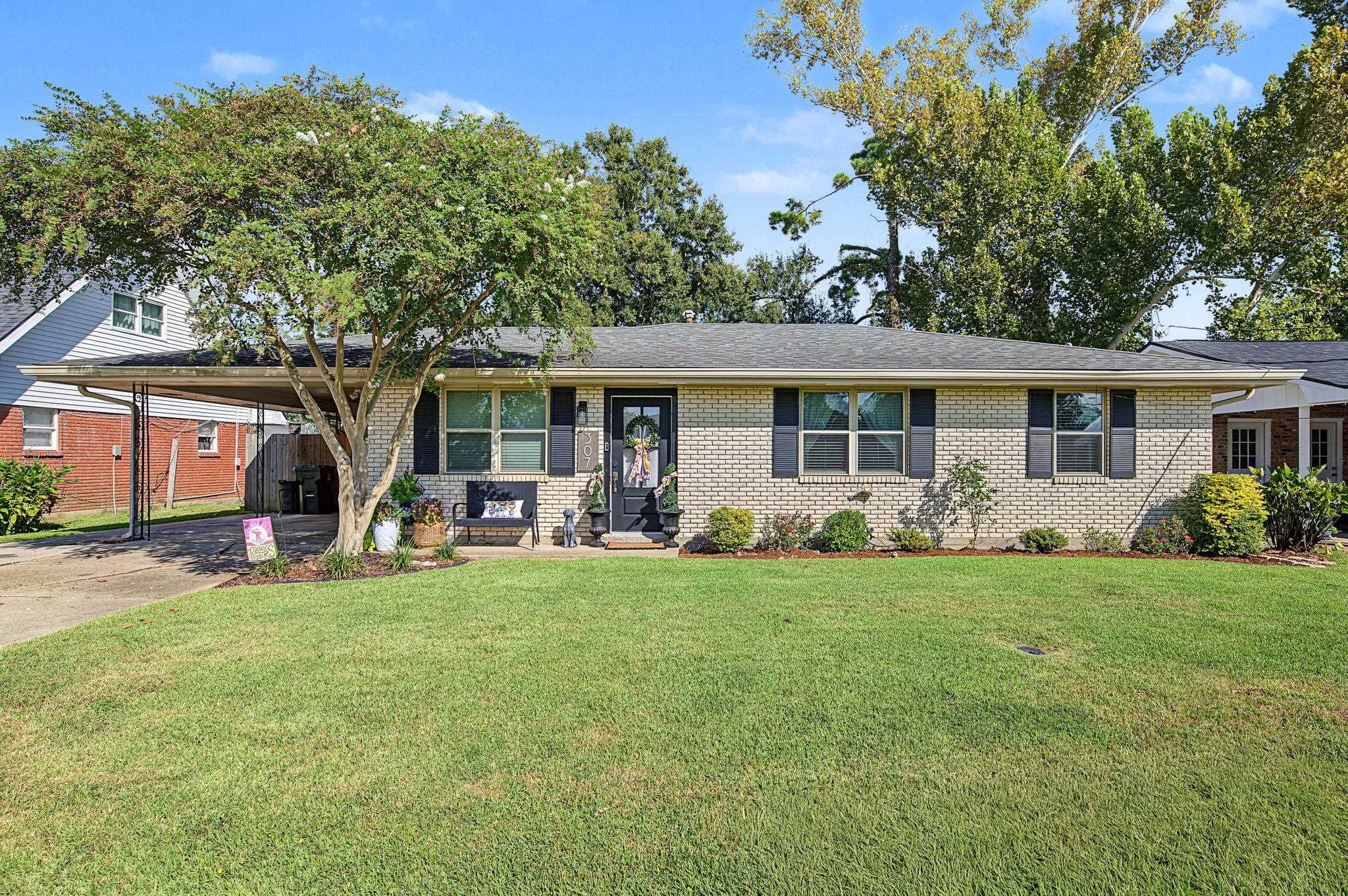 307 Harding Dr