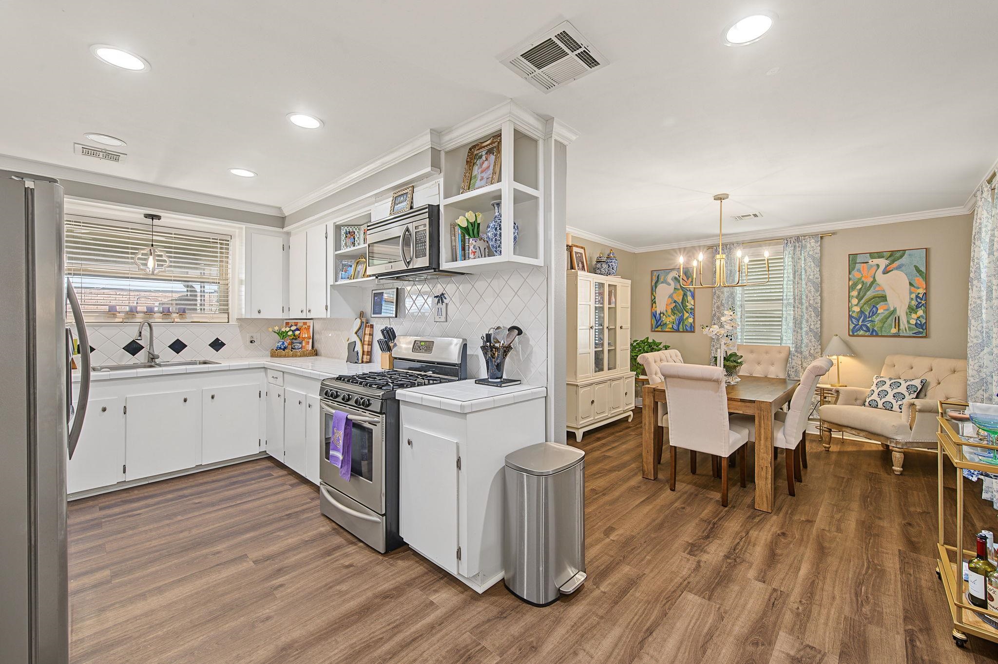 307 Harding Dr