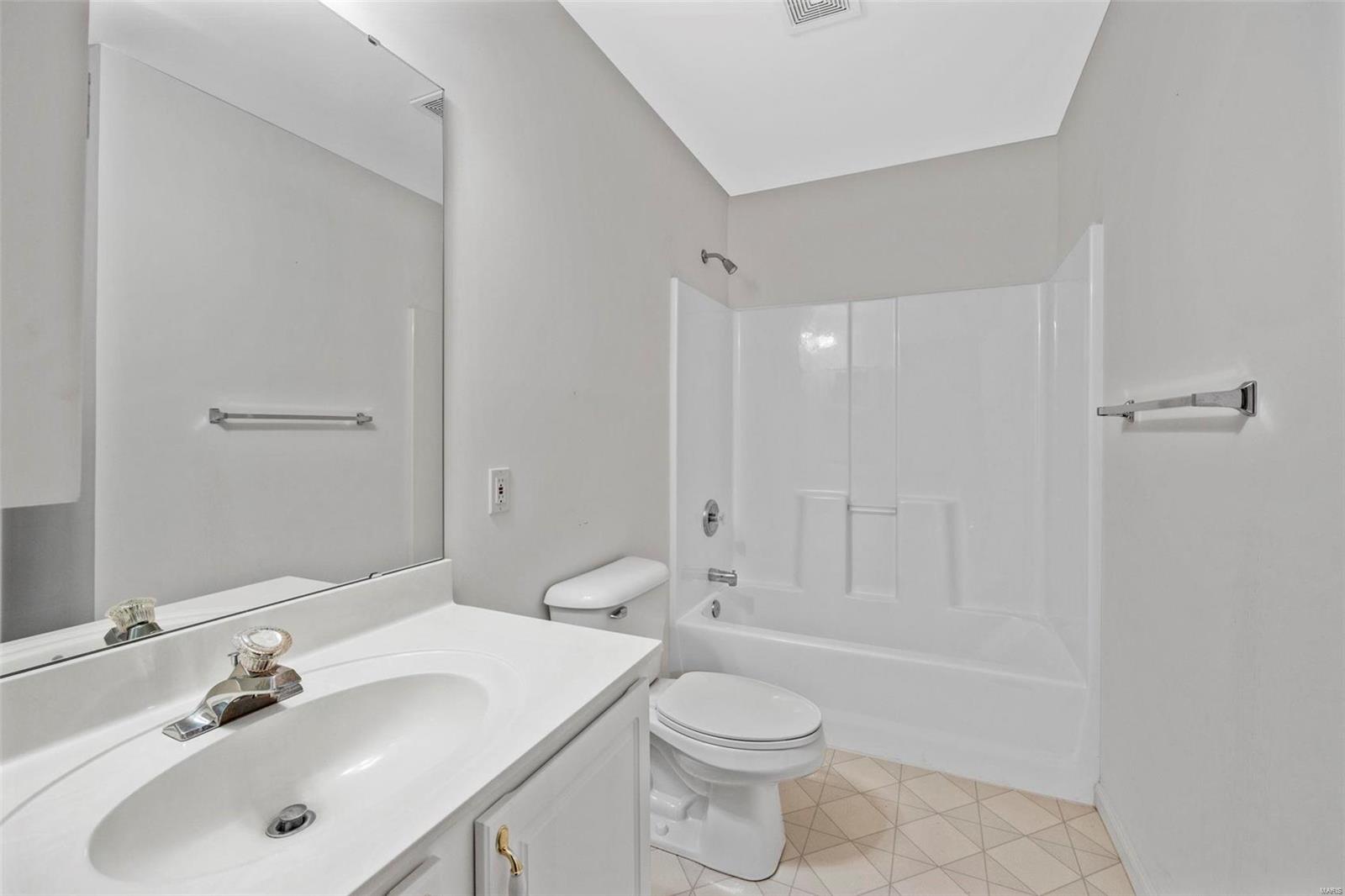 35 Piepers Glen Court Unit: 26A