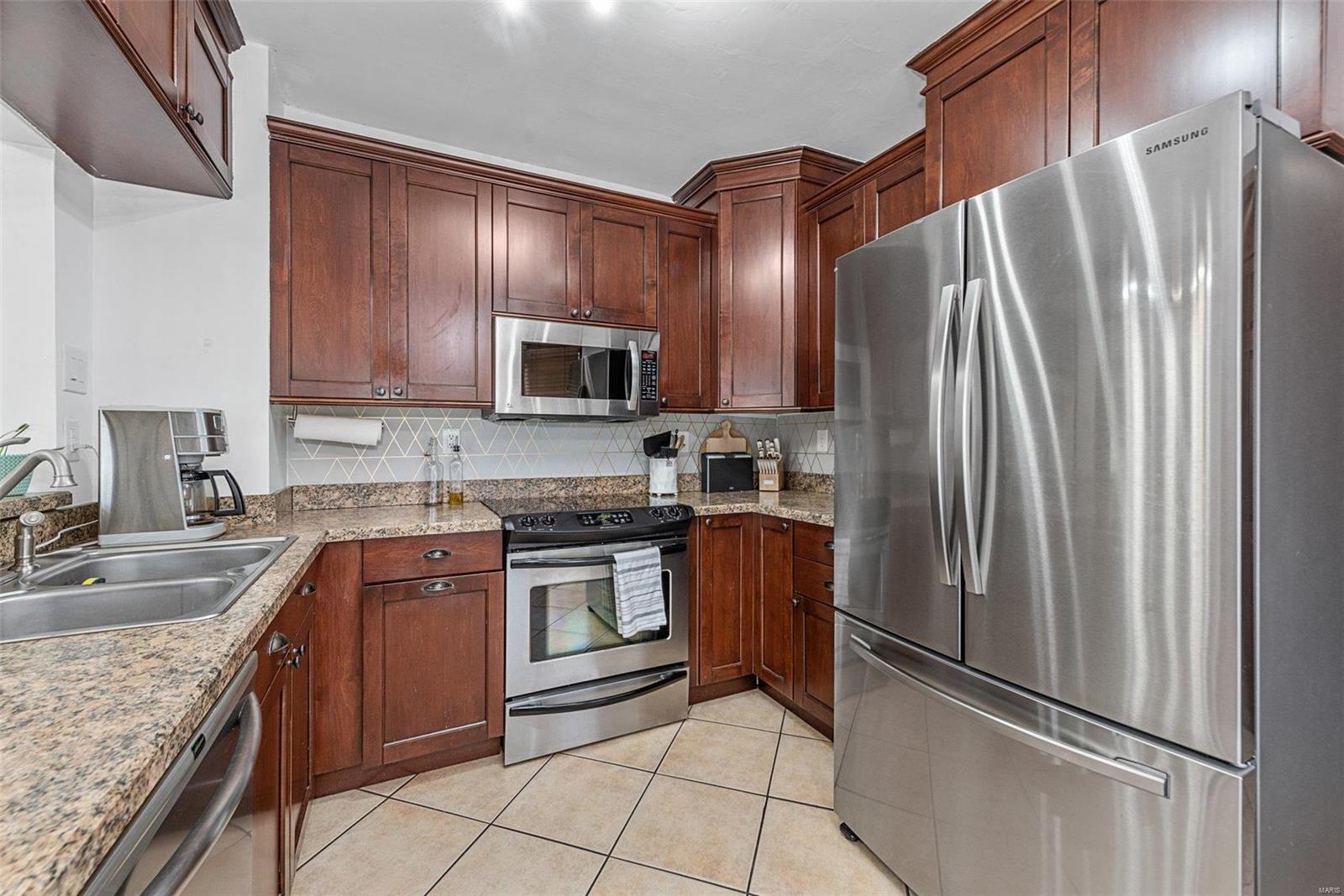 2103 W Randolph Street