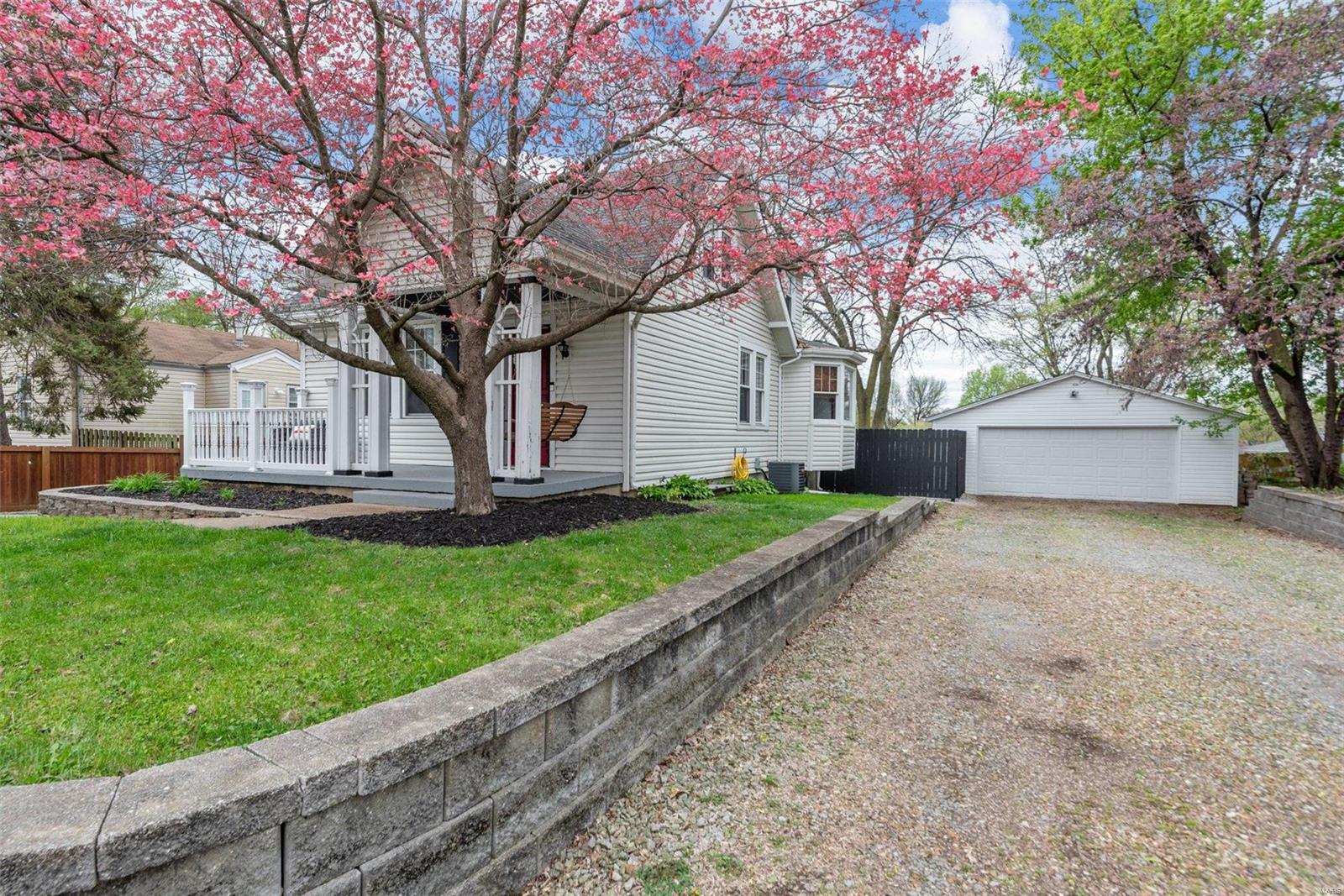 2103 W Randolph Street