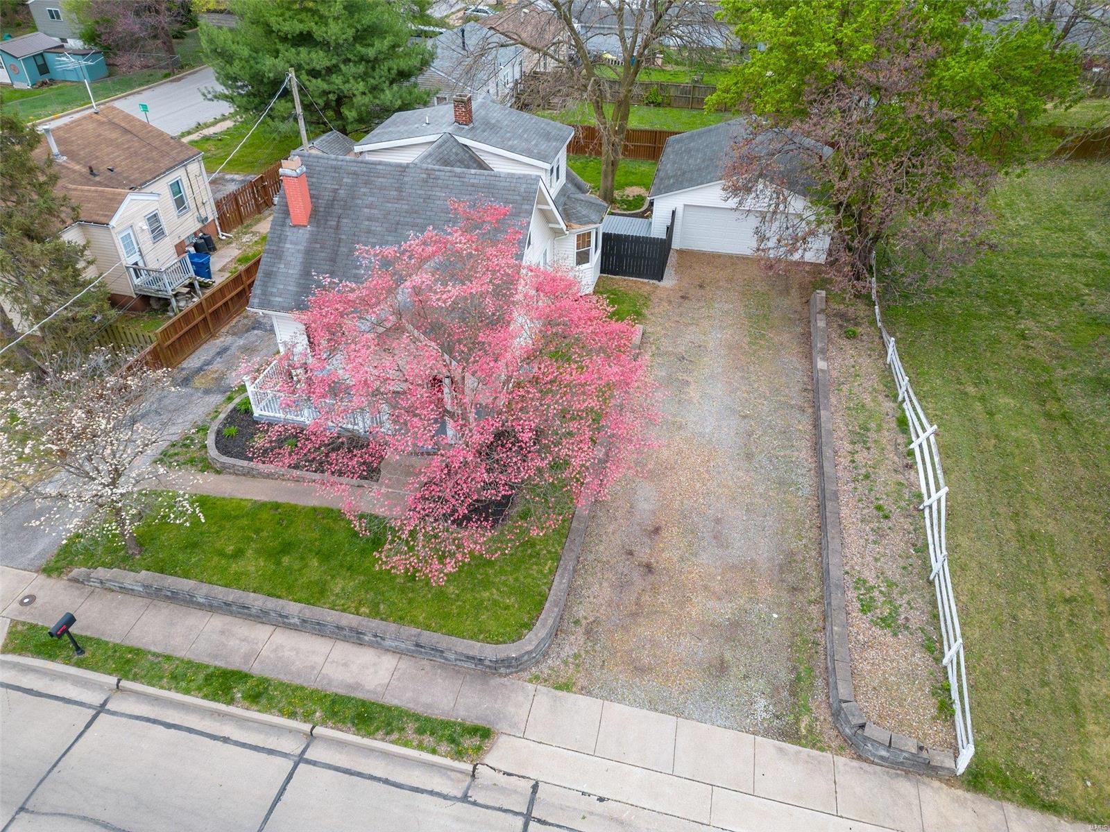 2103 W Randolph Street