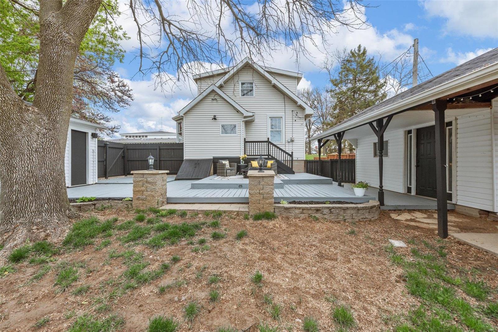 2103 W Randolph Street