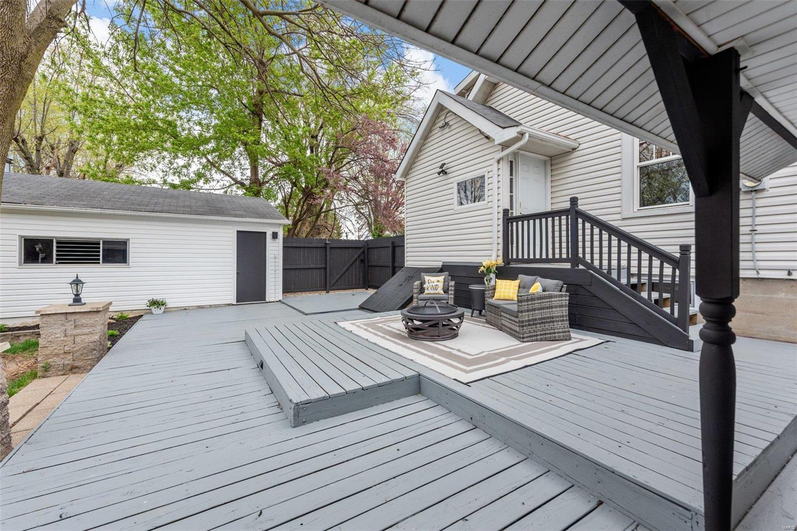 2103 W Randolph Street