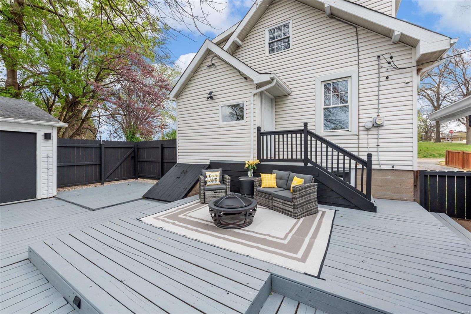 2103 W Randolph Street